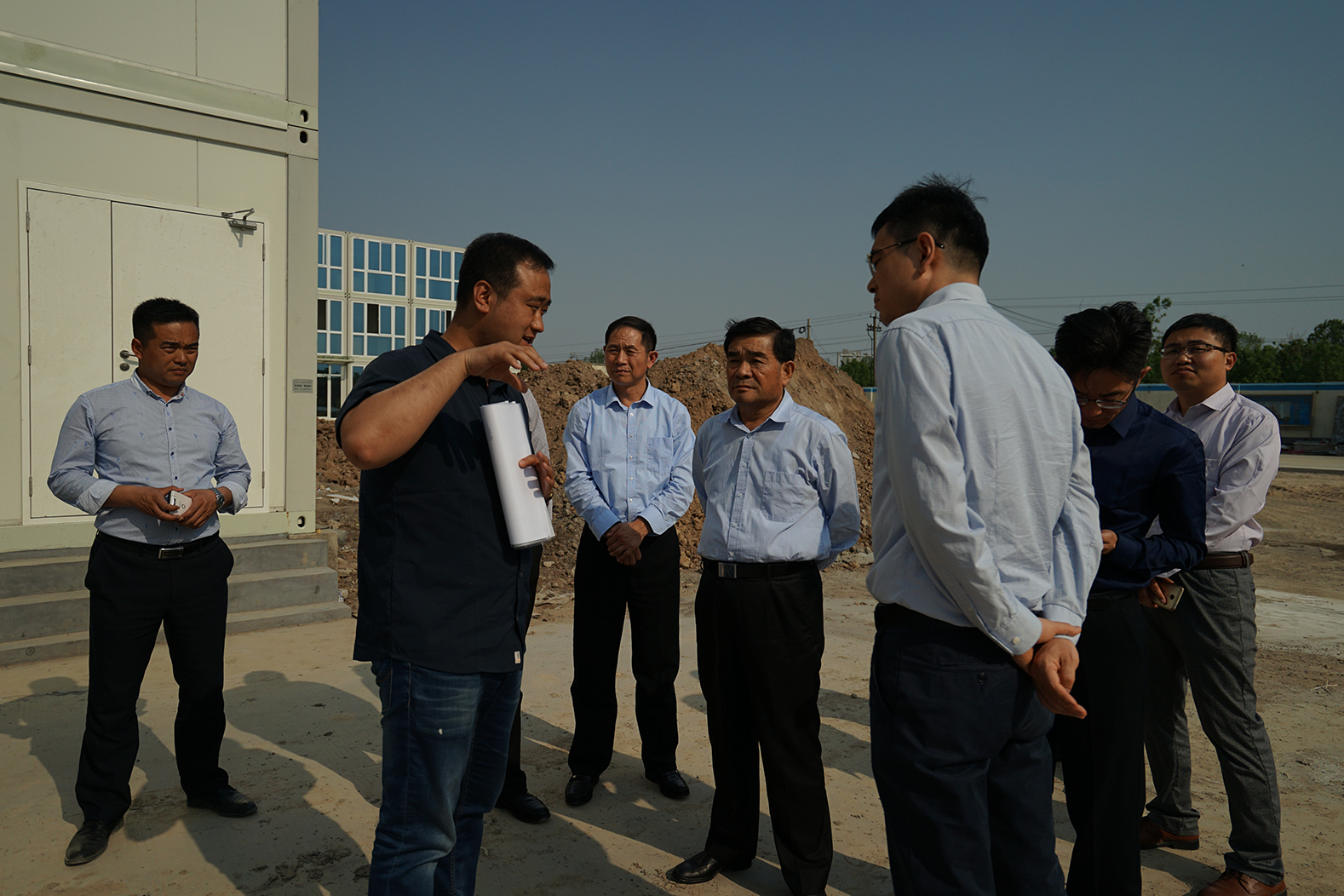 6、農高區(qū)管委會副主任楊同柱到集團公司視察指導.jpg